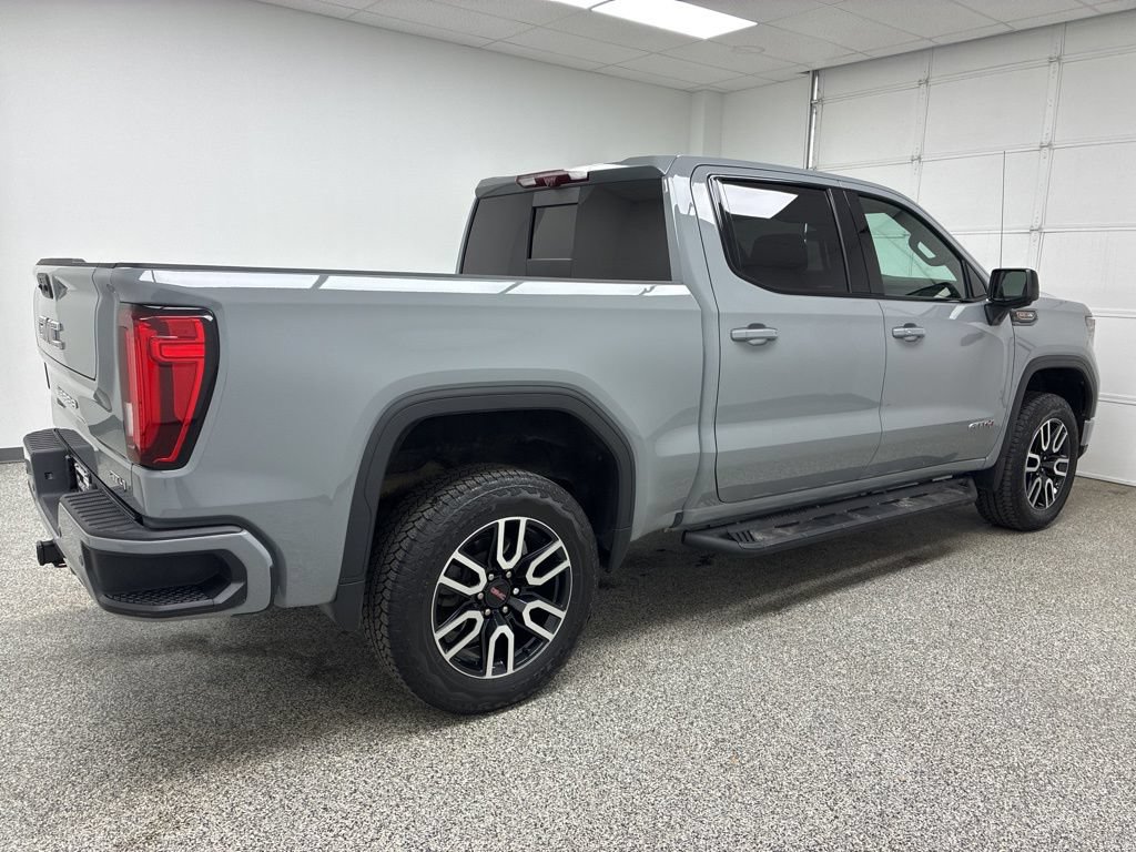 Used 2024 GMC Sierra 1500 AT4 w/ Technology Package AWD/4WD image 11