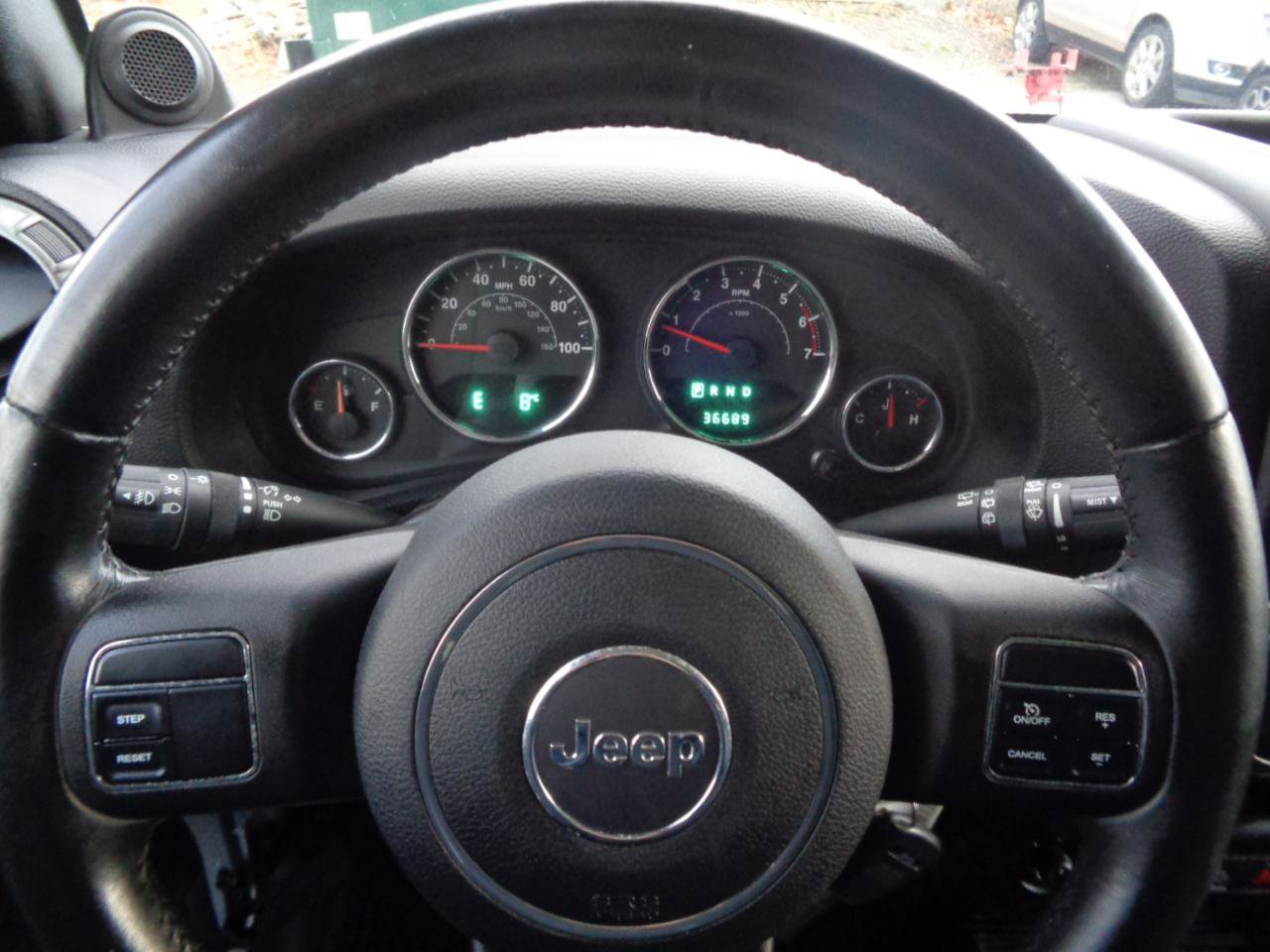 Used 2011 Jeep Wrangler Sport AWD/4WD image 29