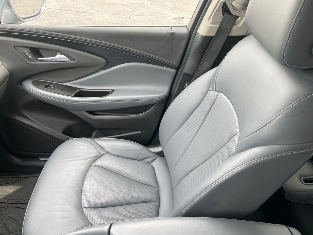 Used 2019 Buick Envision Essence image 18