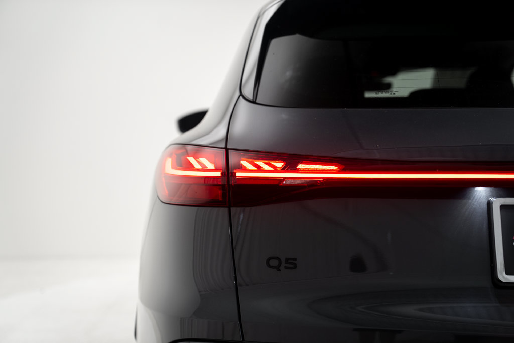 Certified 2025 Audi Q5 Prestige AWD/4WD image 37