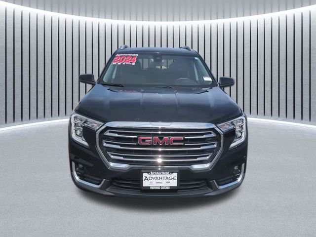 Used 2024 GMC Terrain SLT AWD/4WD image 14