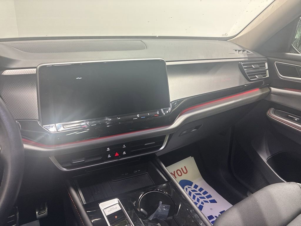 Used 2025 Volkswagen Atlas Peak Edition SE image 12