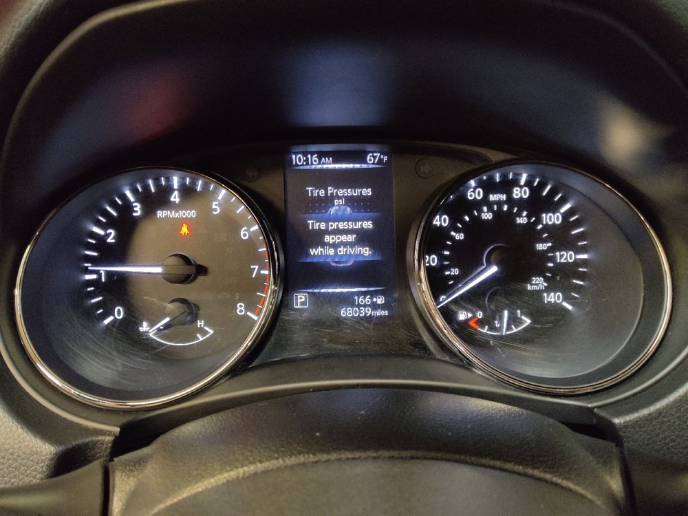 Used 2018 Nissan Rogue Sport SV FWD image 23