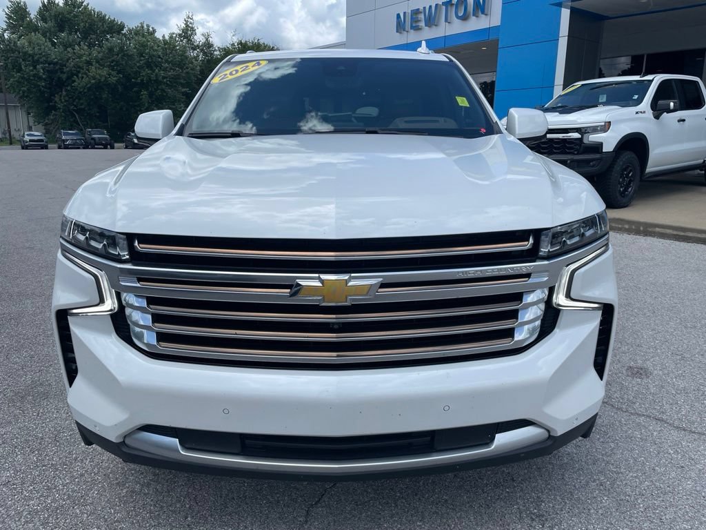 Used 2024 Chevrolet Tahoe High Country w/ Max Trailering Package AWD/4WD image 2