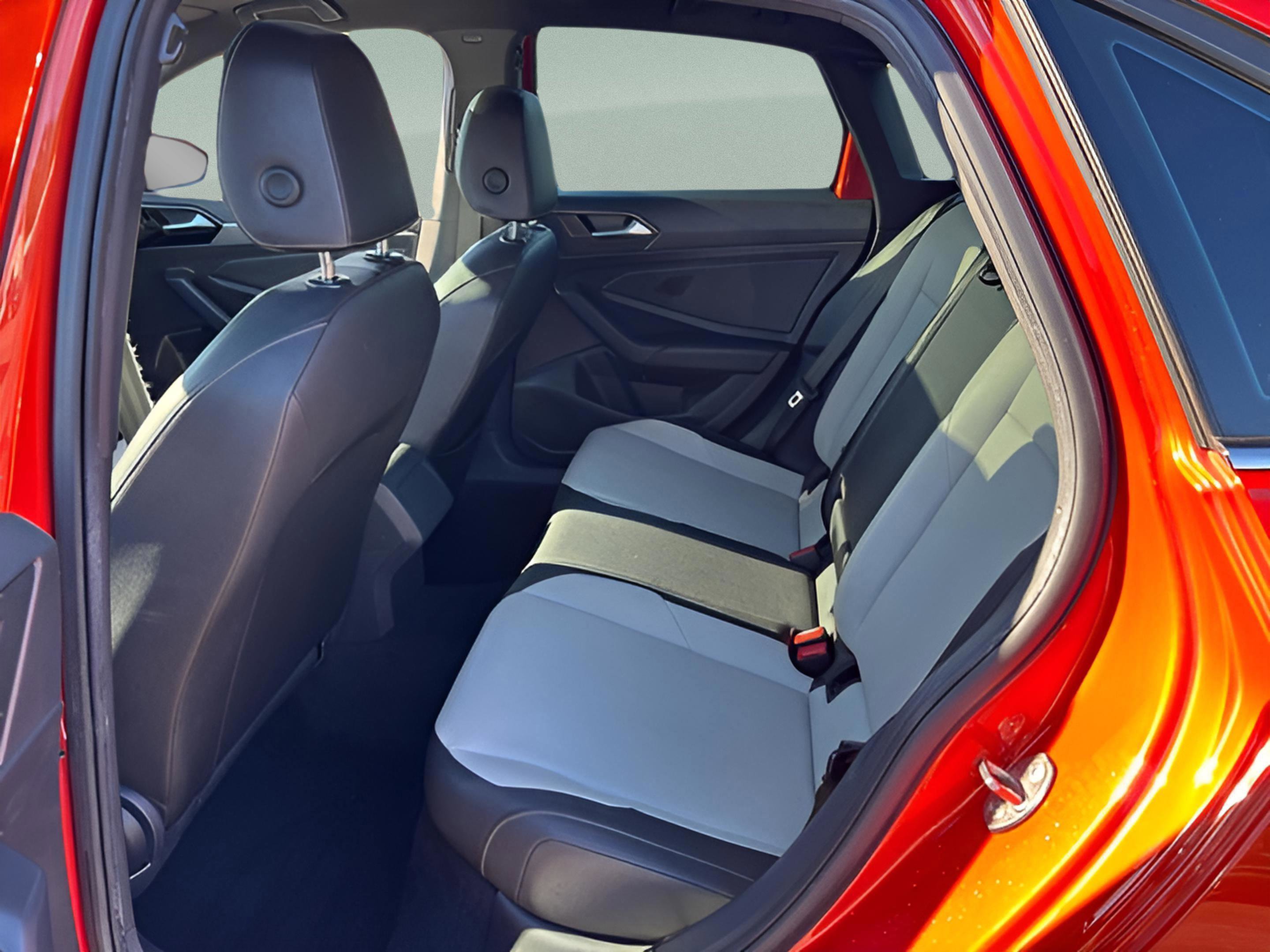 Used 2019 Volkswagen Jetta R-Line image 36