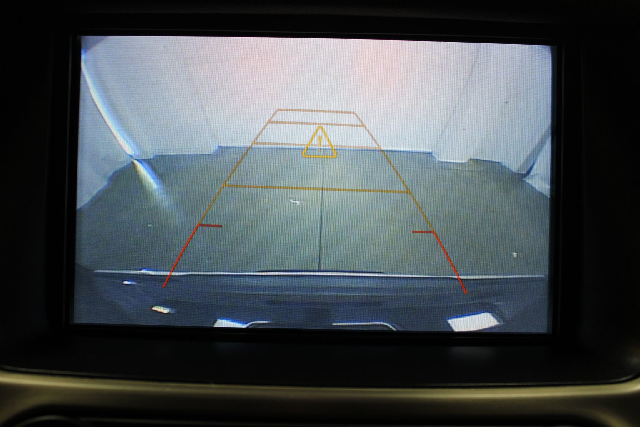 Used 2018 GMC Yukon Denali image 36