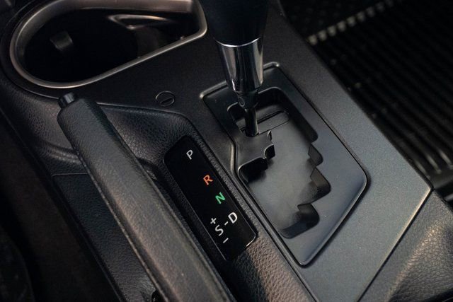 Used 2018 Toyota RAV4 LE image 25