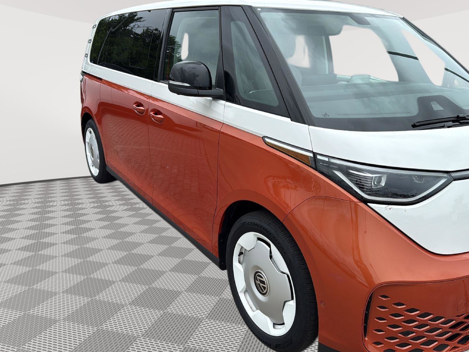 New 2025 Volkswagen ID. Buzz 1st Edition image 3