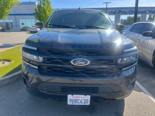 Used 2023 Ford Expedition Max Limited AWD/4WD image 2