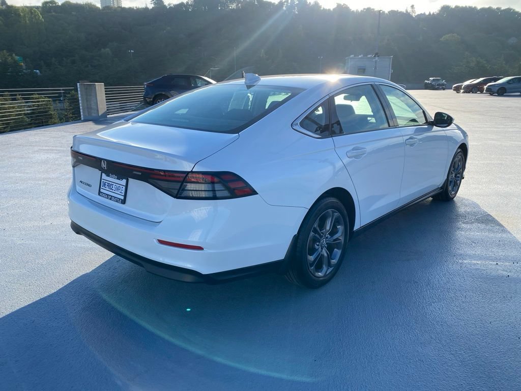Certified 2023 Honda Accord EX image 12