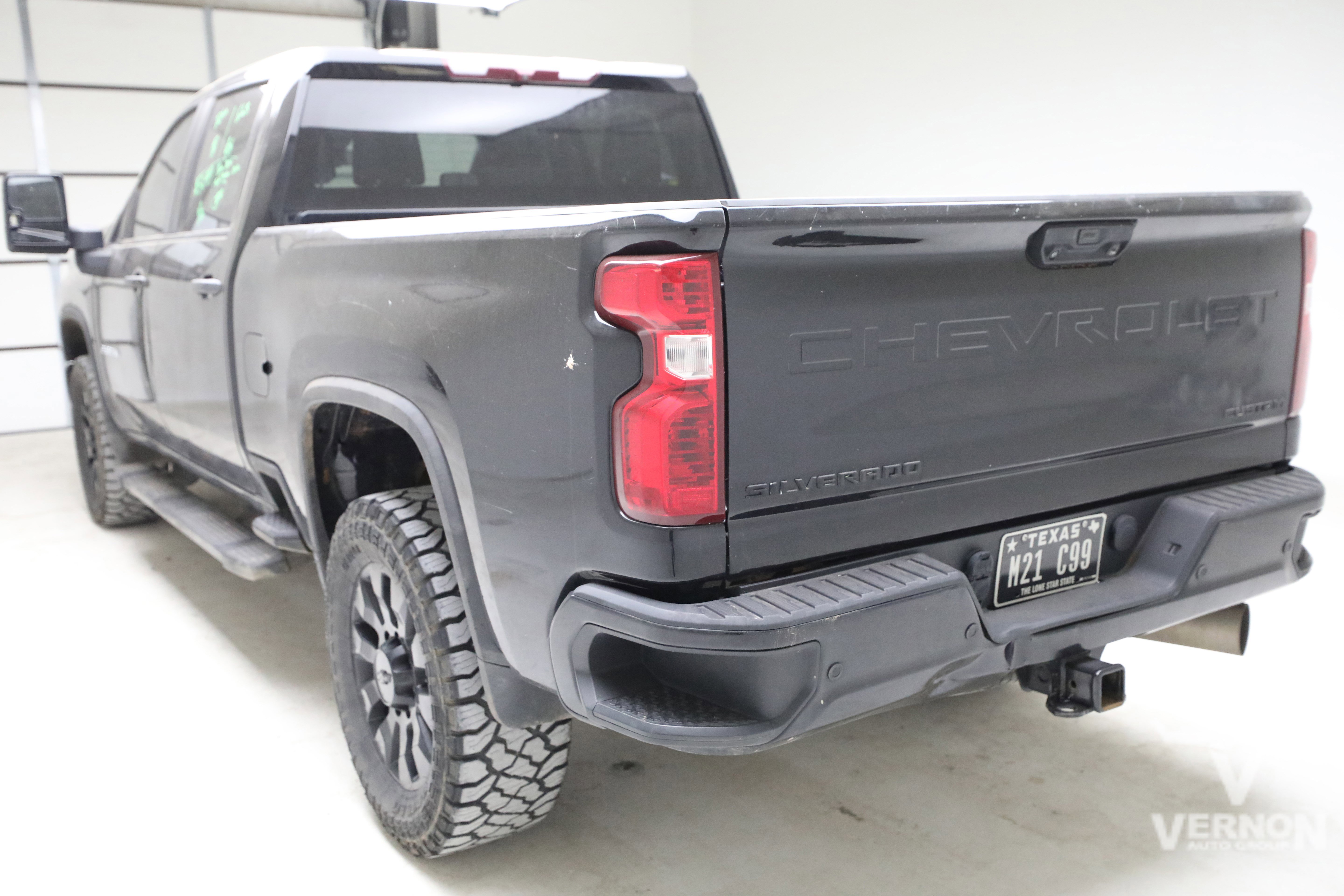 Used 2024 Chevrolet Silverado 2500 Custom w/ Custom Value Package AWD/4WD image 2