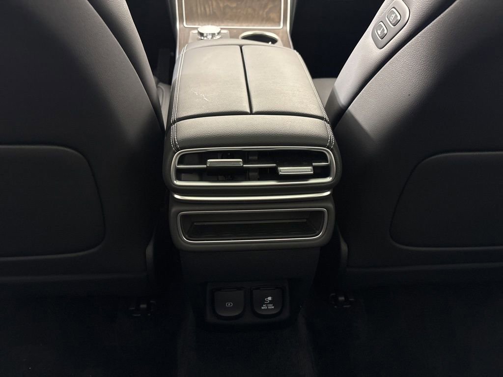 Used 2025 Genesis GV80 2.5T Advanced AWD/4WD image 25