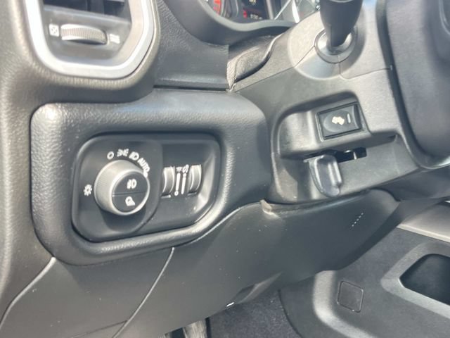 Used 2020 RAM 2500 Big Horn w/ Night Edition AWD/4WD image 34