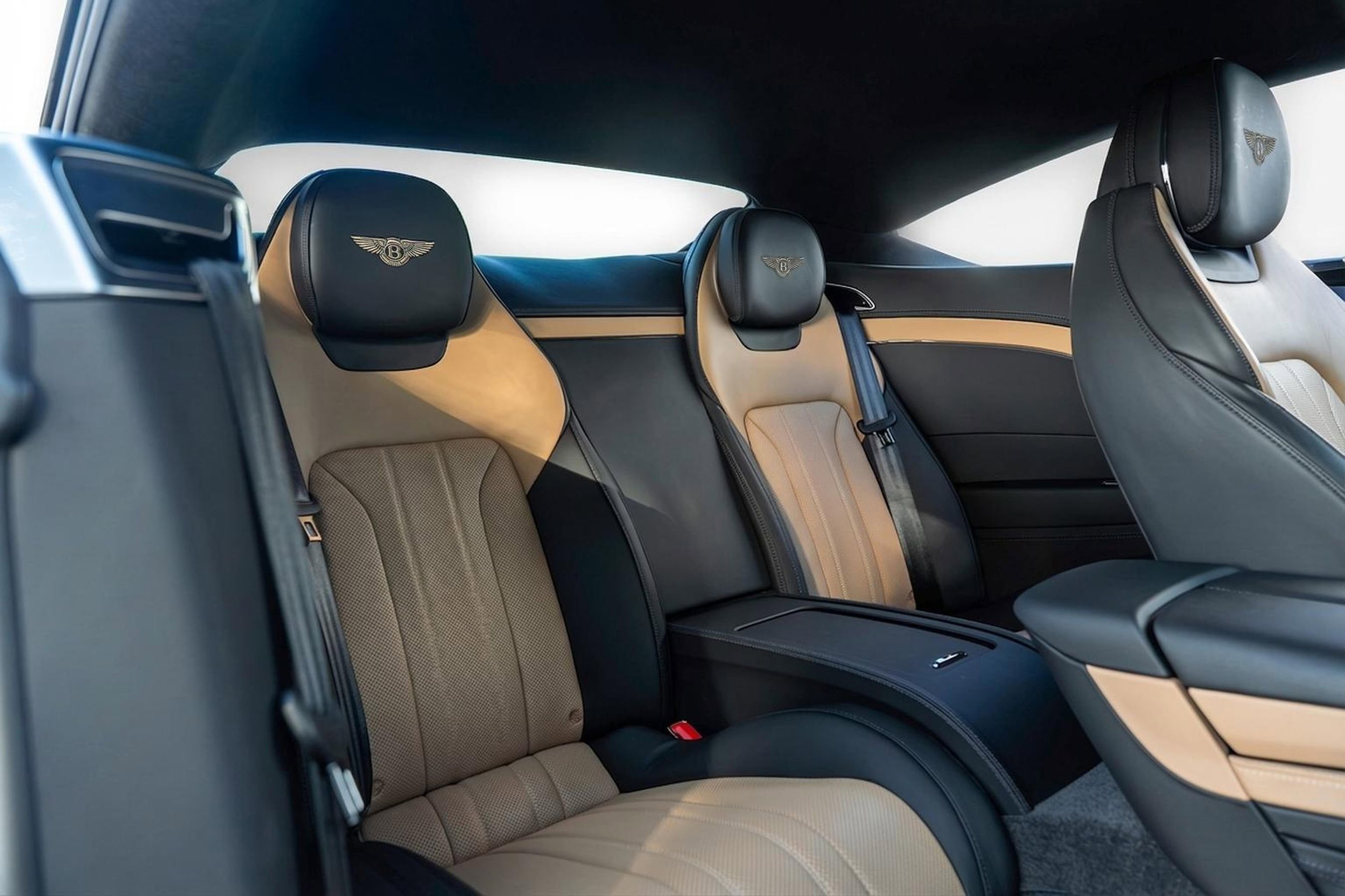 Used 2023 Bentley Continental GT V8 AWD/4WD image 17