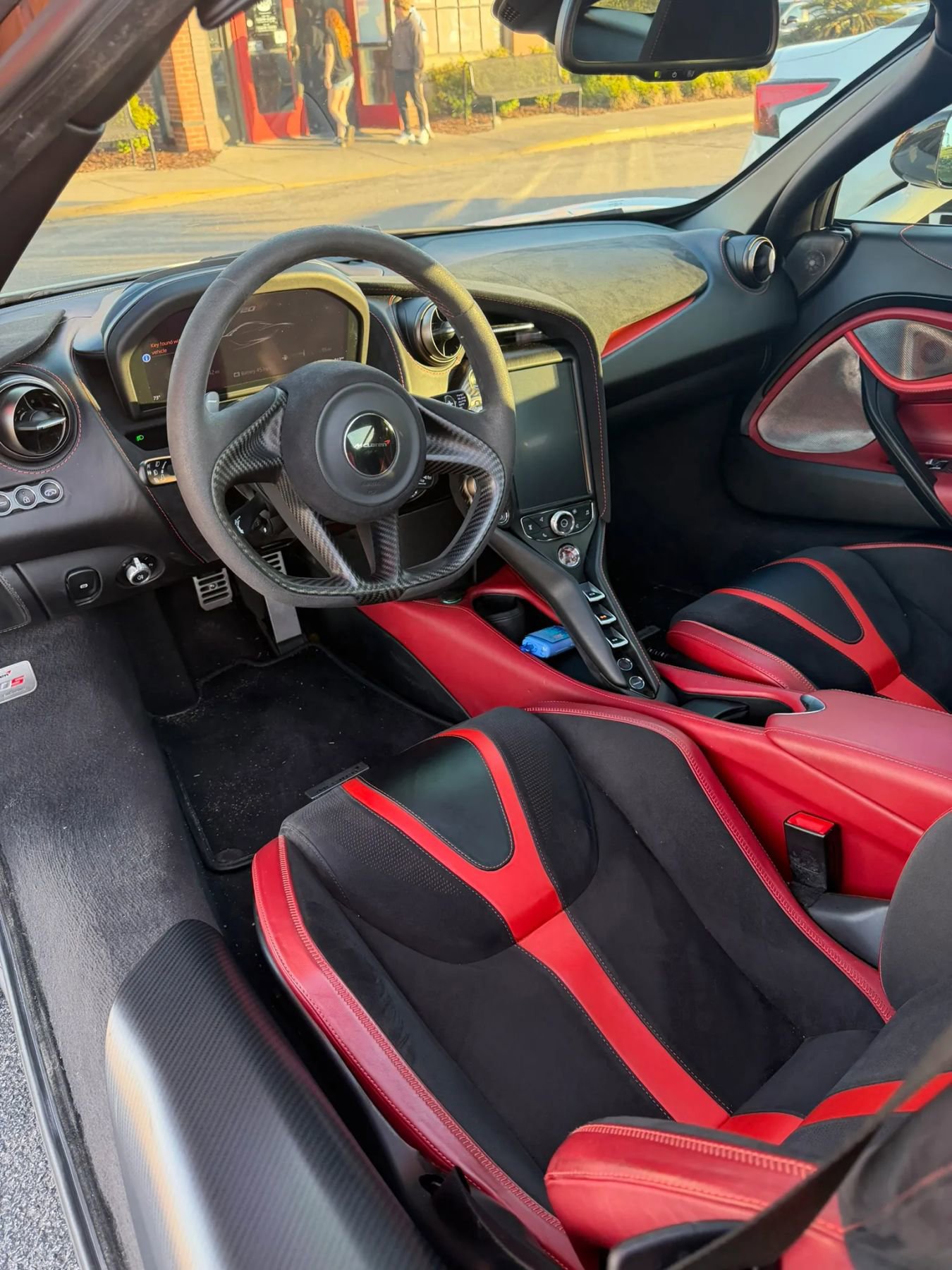 Used 2018 McLaren 720S Performance RWD image 8