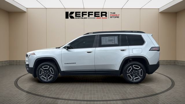 New 2026 Jeep Cherokee Laredo image 2