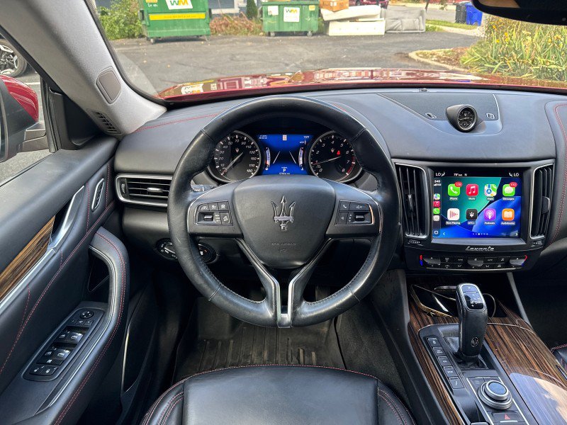 Used 2020 Maserati Levante GranLusso AWD/4WD image 19