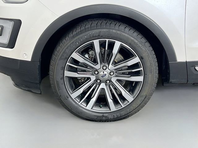 Used 2017 Ford Explorer Platinum image 10