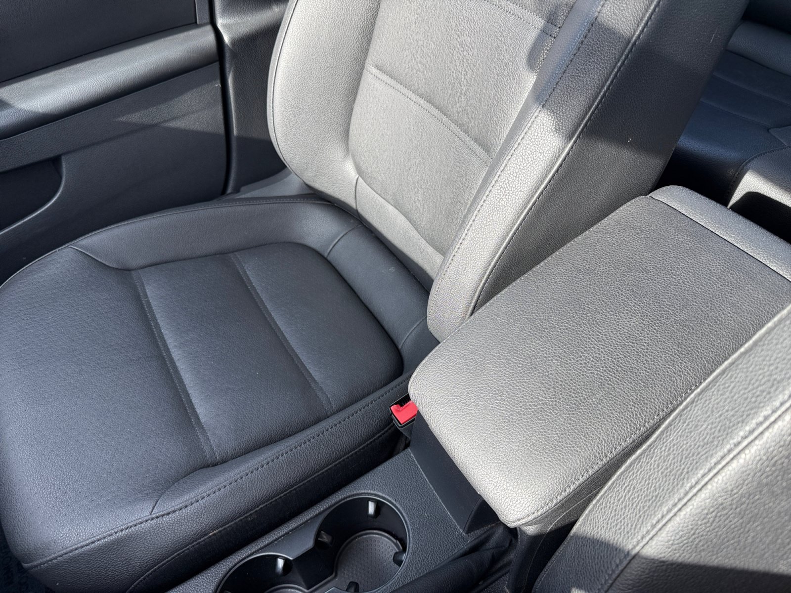 Used 2012 Volkswagen Jetta SE FWD image 14