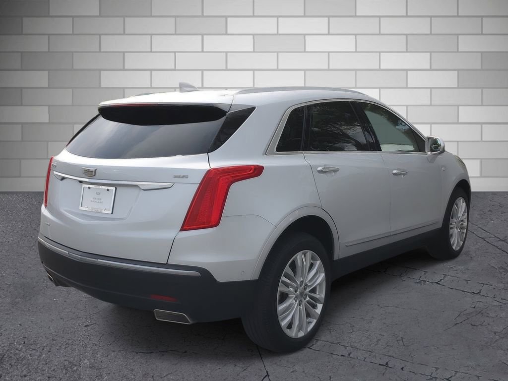 Used 2019 Cadillac XT5 Premium Luxury w/ Driver Assist Package image 5