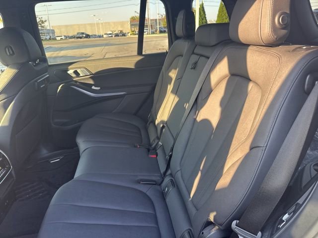 Used 2021 BMW X7 xDrive40i w/ Cold Weather Package image 17