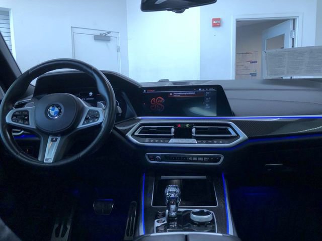 Used 2021 BMW X5 M50i w/ Executive Package image 18