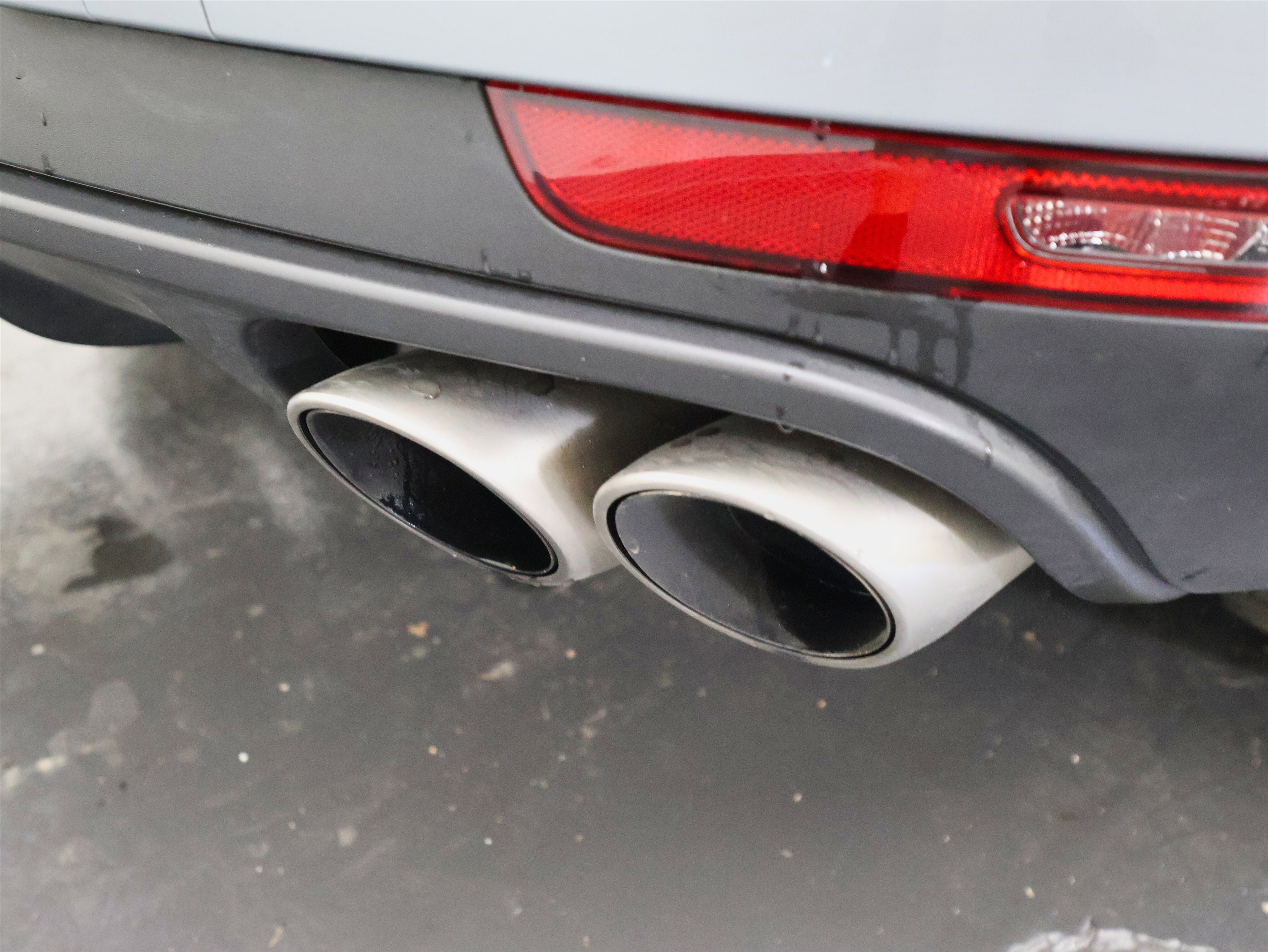 Used 2021 Porsche Macan S image 16