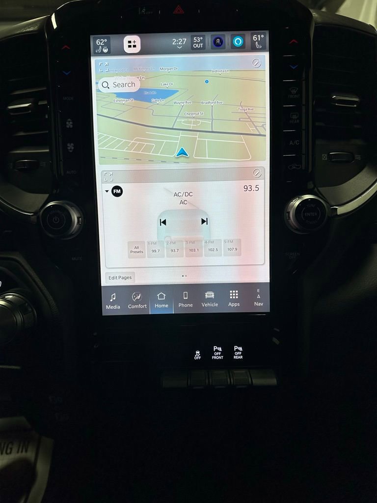 Used 2025 RAM 1500 Laramie image 28