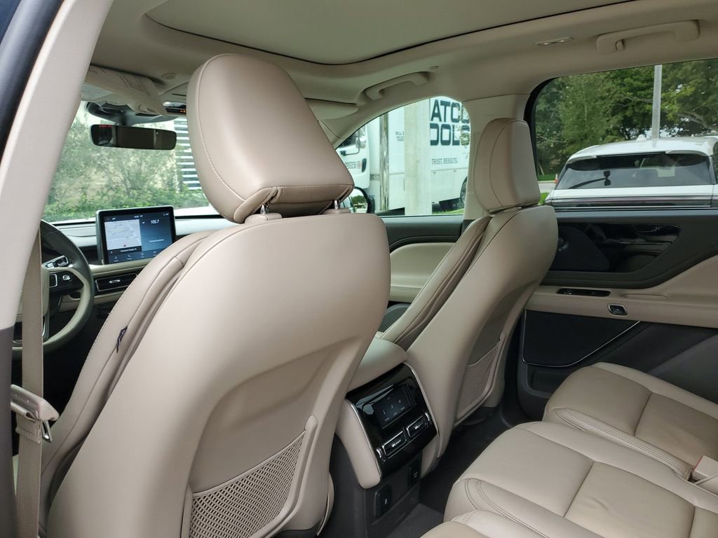 Certified 2024 Lincoln Aviator Reserve image 10