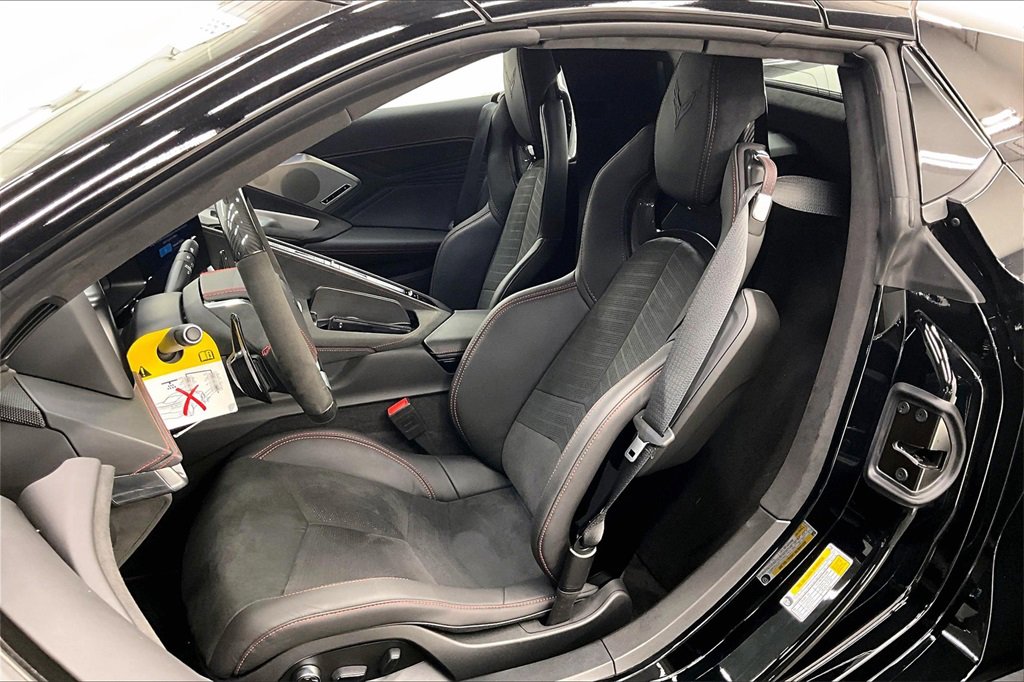 New 2025 Chevrolet Corvette Z06 w/ Z07 Performance Package image 9