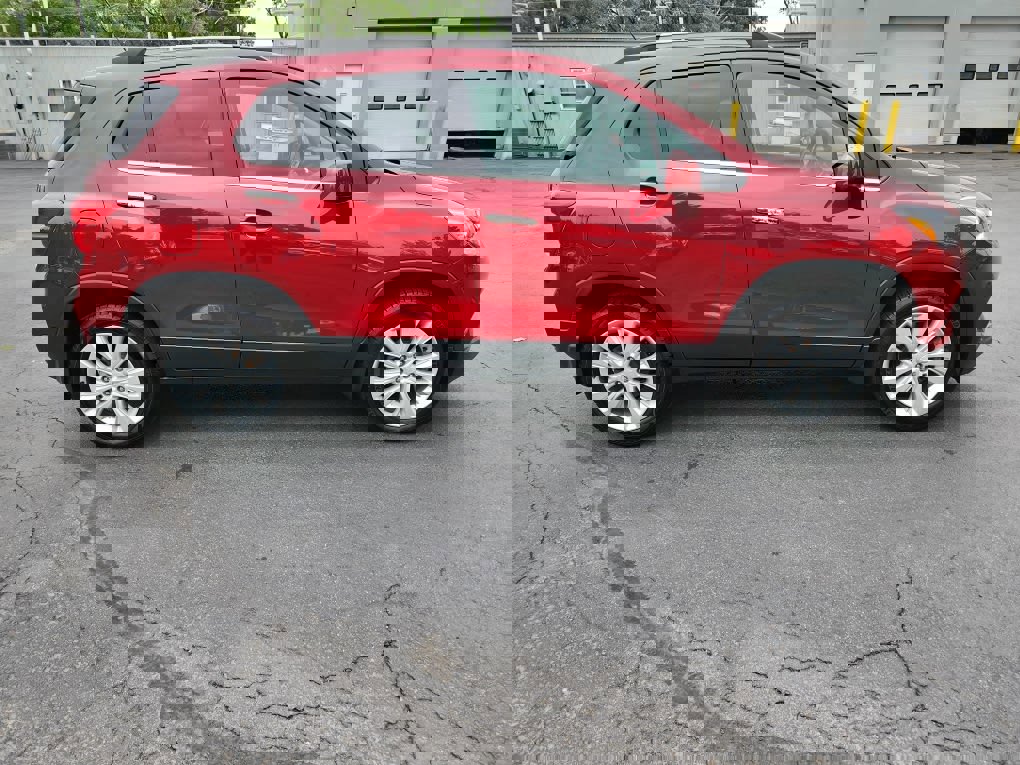 Used 2020 Chevrolet Trax Premier w/ LPO, Protection Package image 3