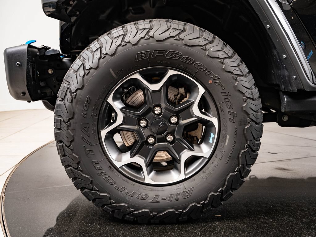 Used 2023 Jeep Wrangler Unlimited Rubicon 4xe w/ Steel Bumper Group AWD/4WD image 13