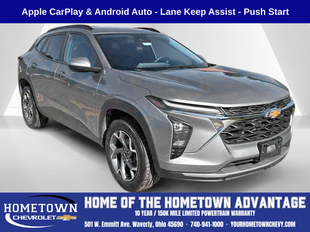 Used 2025 Chevrolet Trax LT FWD image 1