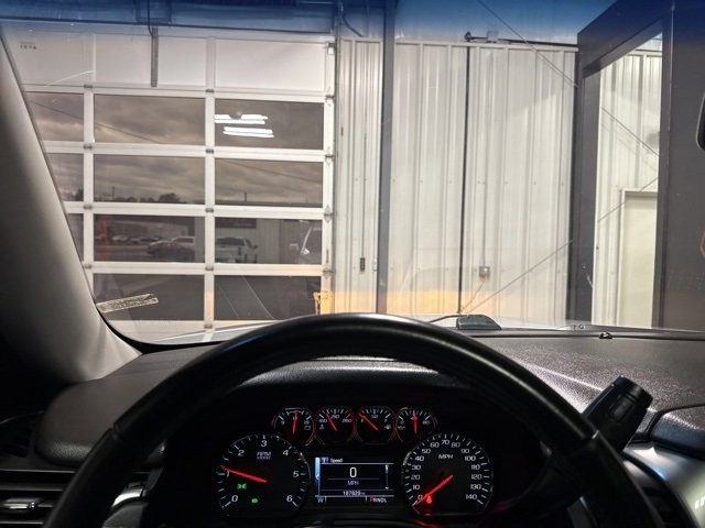 Used 2018 Chevrolet Suburban LT image 10