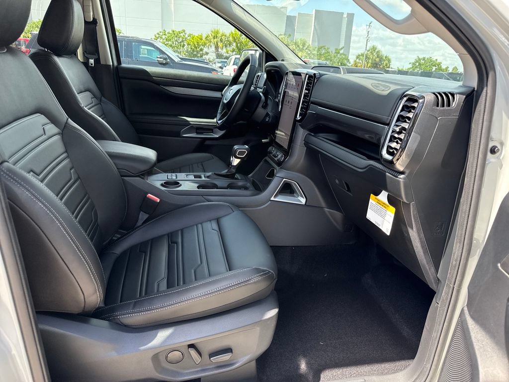 New 2026 Ford Ranger Lariat w/ Trailer Tow Package RWD image 22
