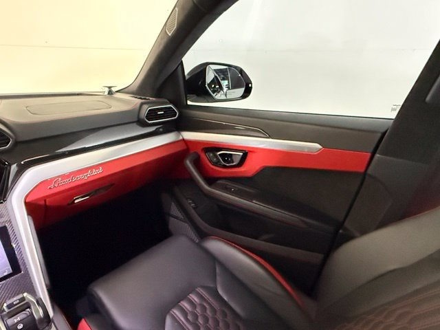 Used 2023 Lamborghini Urus S AWD/4WD image 18