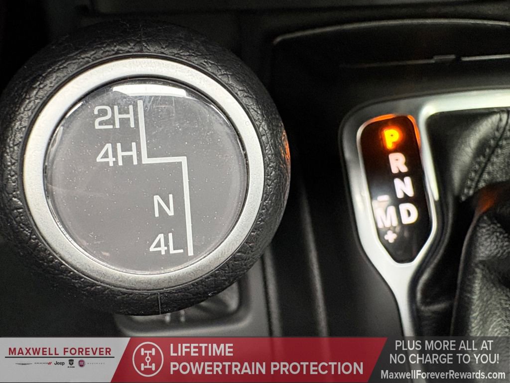 Used 2024 Jeep Gladiator Sport image 10