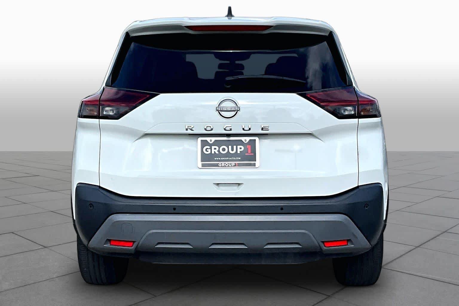 Used 2023 Nissan Rogue S FWD image 5