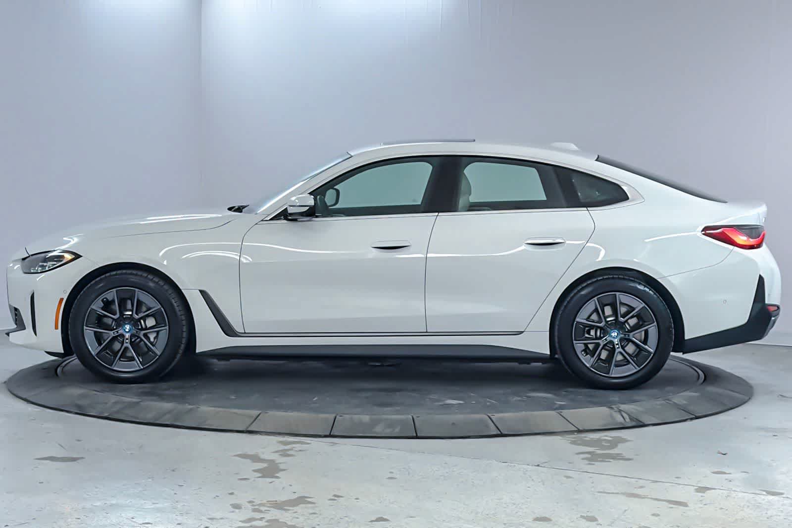 Used 2023 BMW i4 eDrive35 RWD image 5