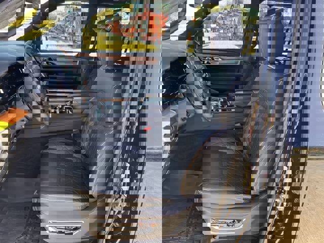 Used 2024 Jeep Grand Wagoneer Series III image 23