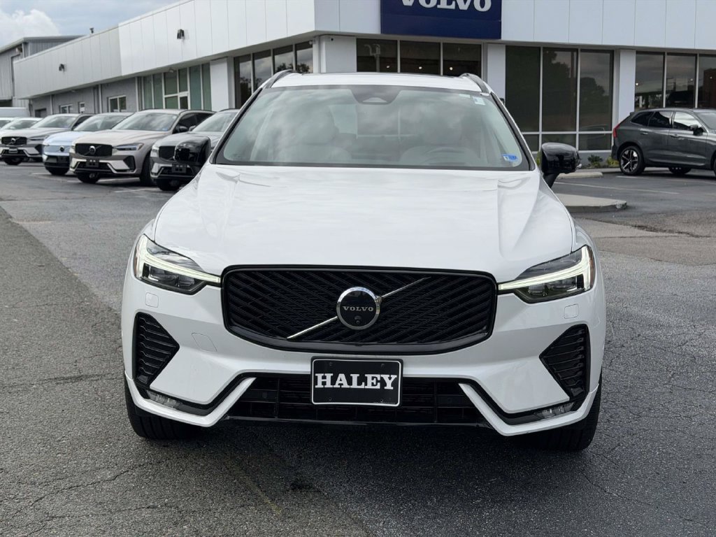 New 2026 Volvo XC60 B5 Ultra w/ Protection Package Premier AWD/4WD image 23