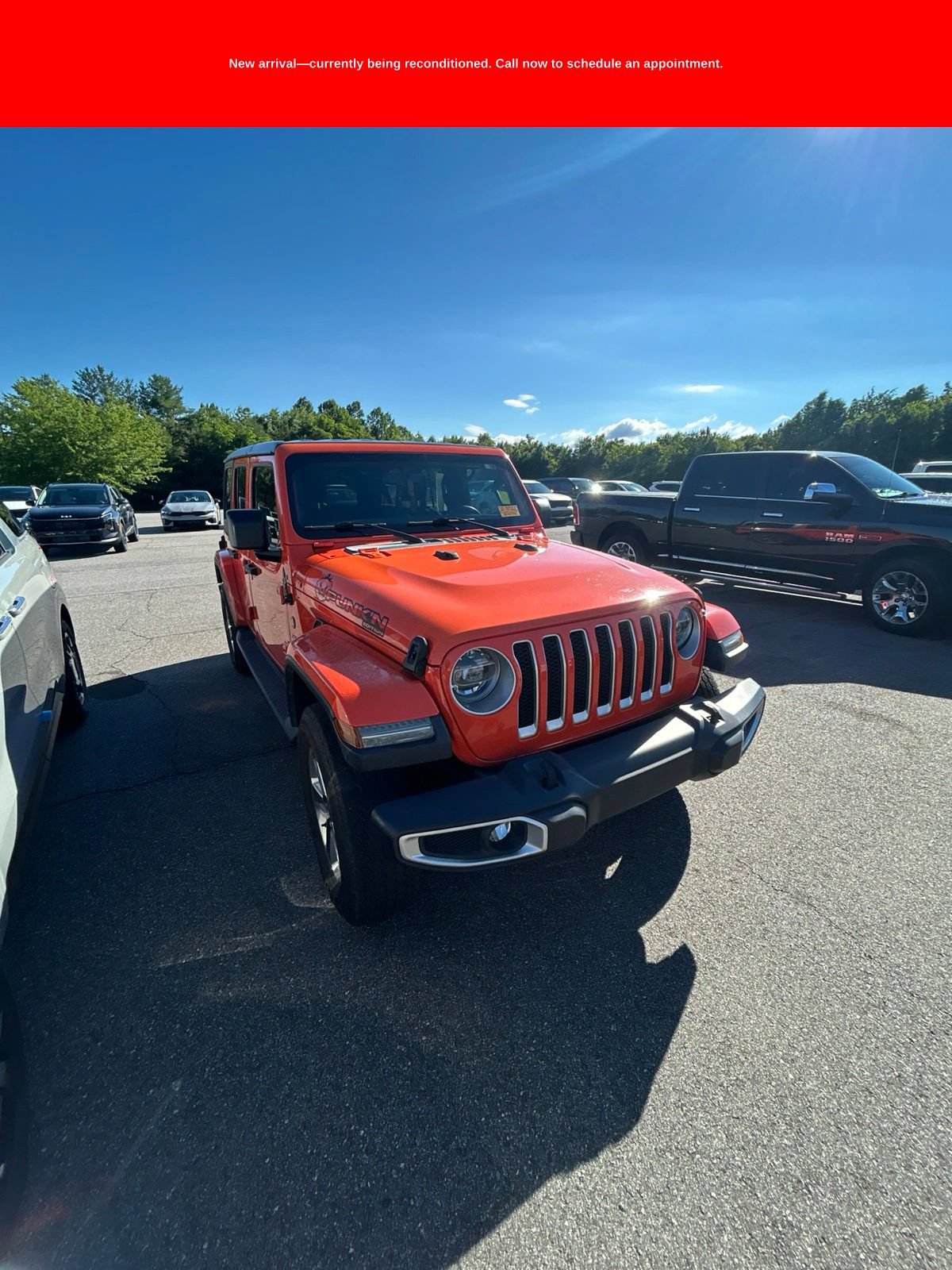 Used 2018 Jeep Wrangler Unlimited Sahara AWD/4WD image 19