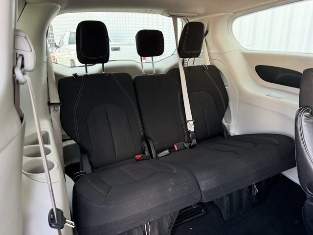 Used 2023 Chrysler Voyager LX FWD image 30