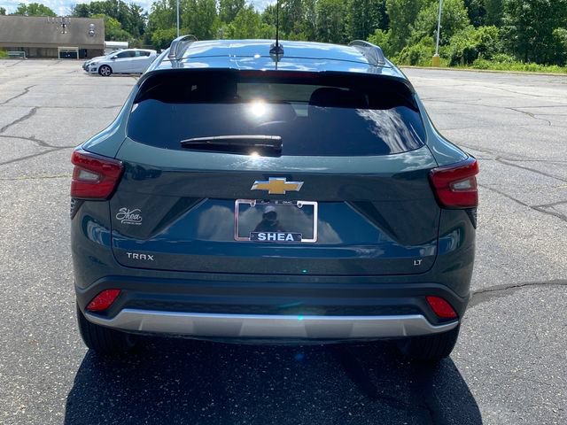 Certified 2025 Chevrolet Trax LT FWD image 4