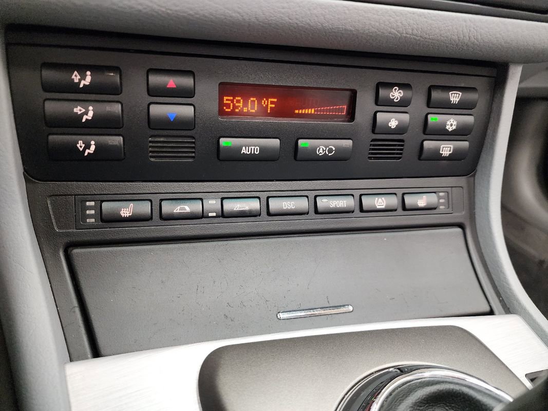 Used 2006 BMW M3 Convertible image 38