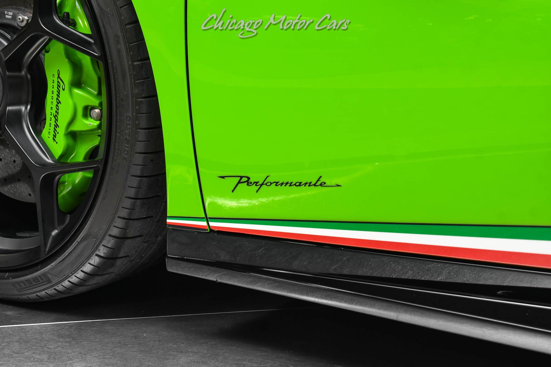 Used 2018 Lamborghini Huracan Performante AWD/4WD image 28