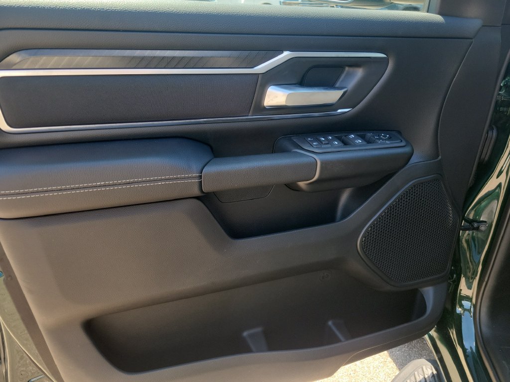 New 2026 RAM 1500 Big Horn AWD/4WD image 13