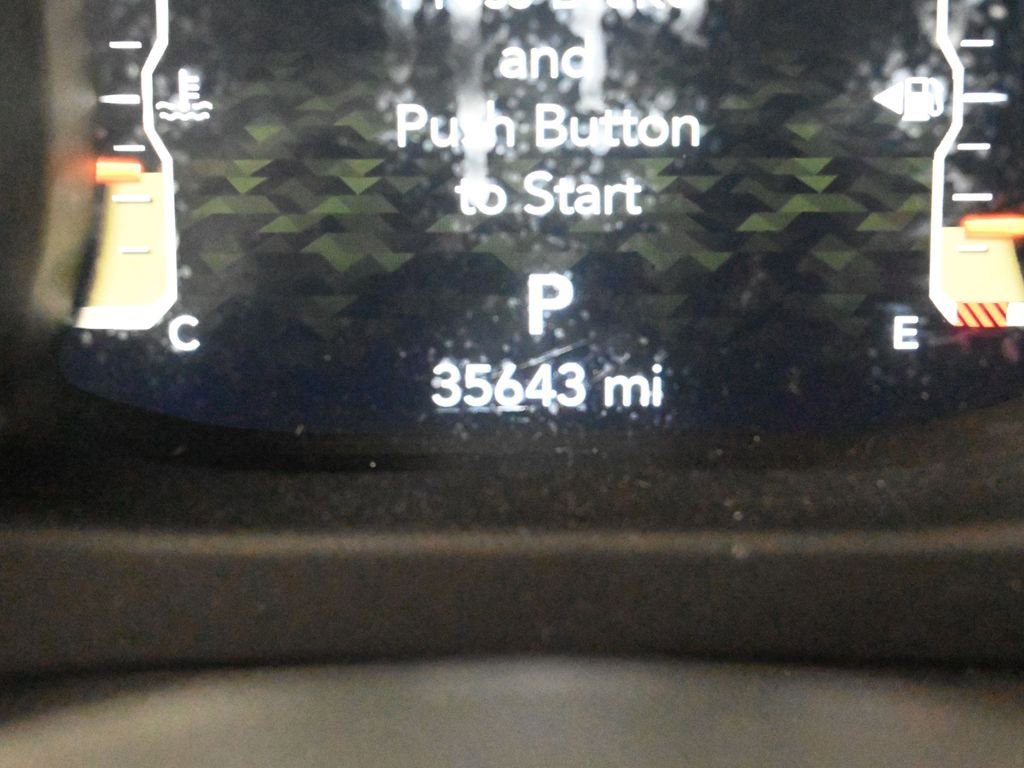 Used 2023 Jeep Gladiator Sport image 37