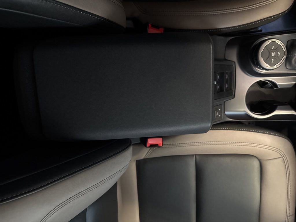 Used 2024 Ford Bronco Big Bend image 18