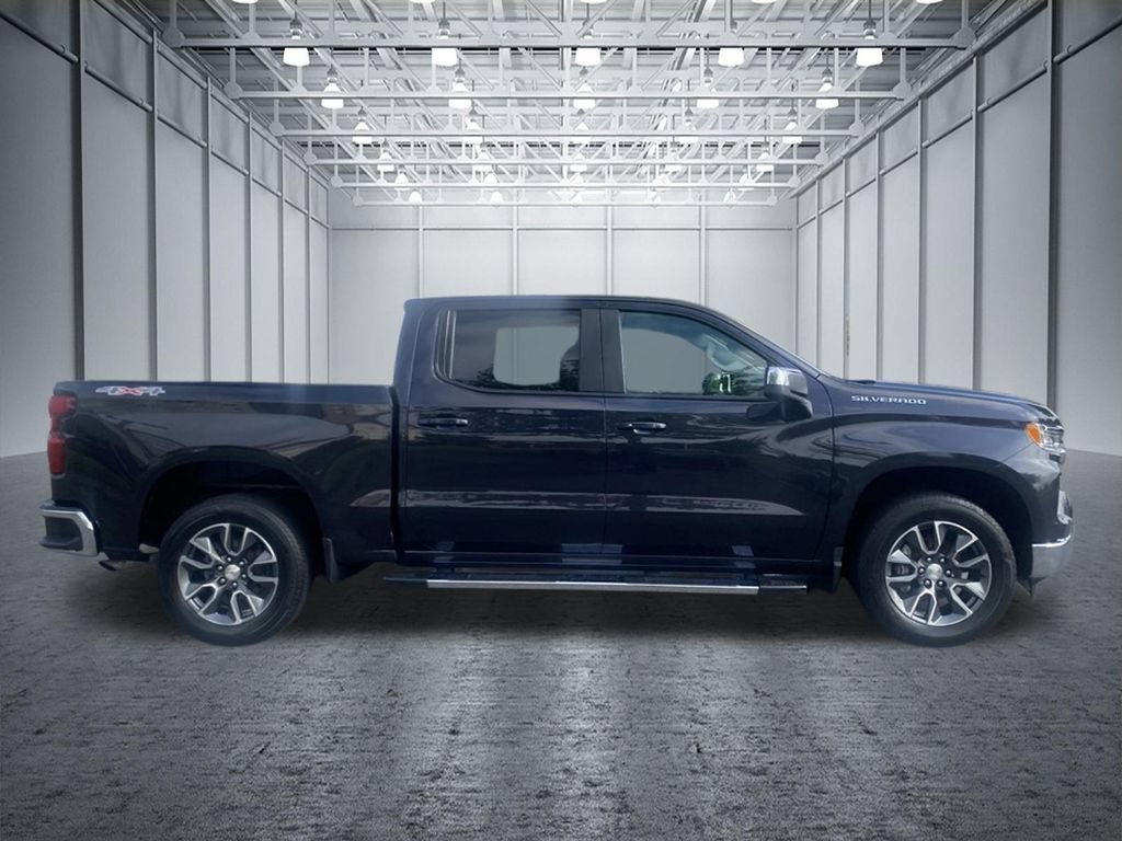 Used 2023 Chevrolet Silverado 1500 LT AWD/4WD image 4